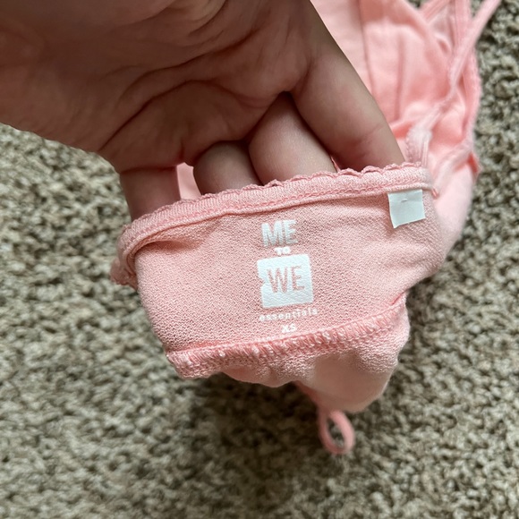 Adorable pink flowy tank cami top PacSun - Picture 2 of 3